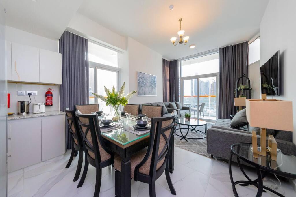 Millennium Binghatti, Business Bay - Mint Stay Dubai Exterior foto