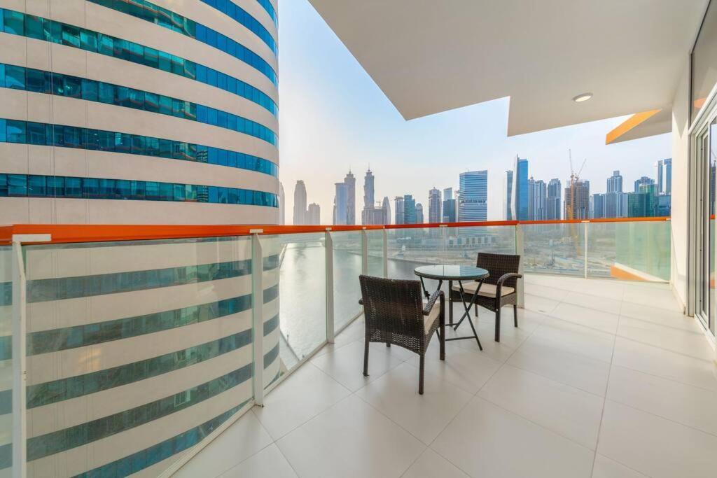 Millennium Binghatti, Business Bay - Mint Stay Dubai Exterior foto