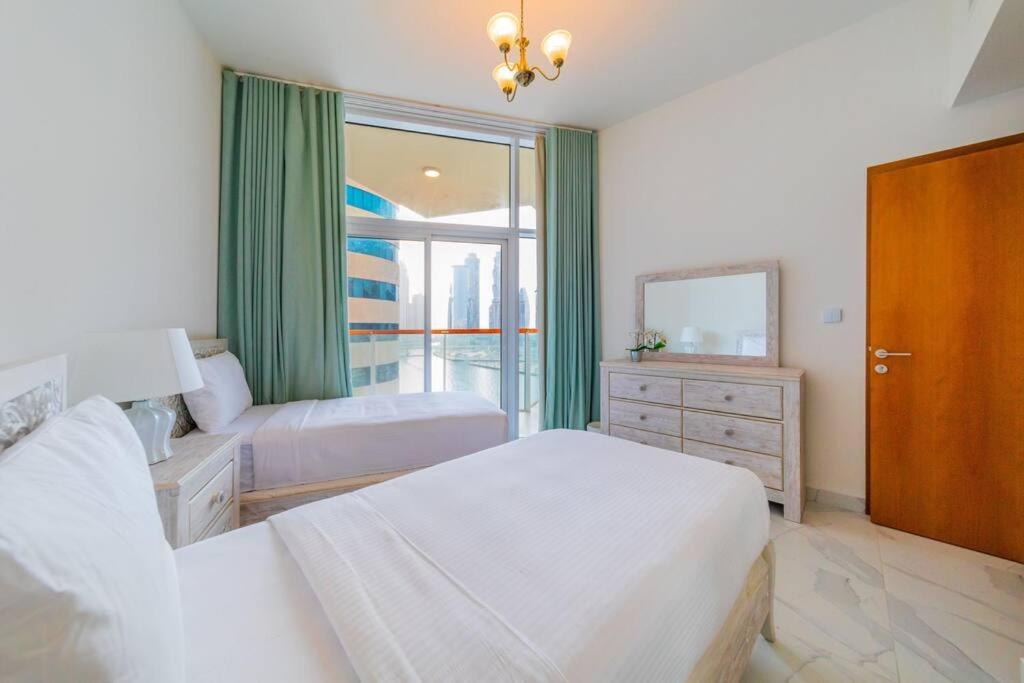 Millennium Binghatti, Business Bay - Mint Stay Dubai Exterior foto