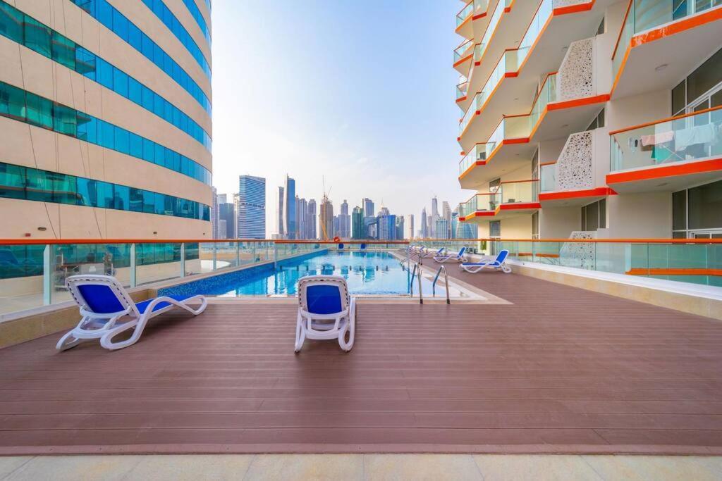 Millennium Binghatti, Business Bay - Mint Stay Dubai Exterior foto